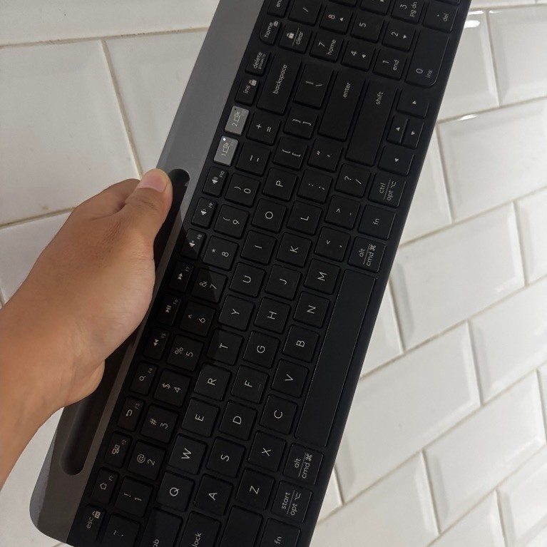 keyboard logitech k580 second kondisi mantab