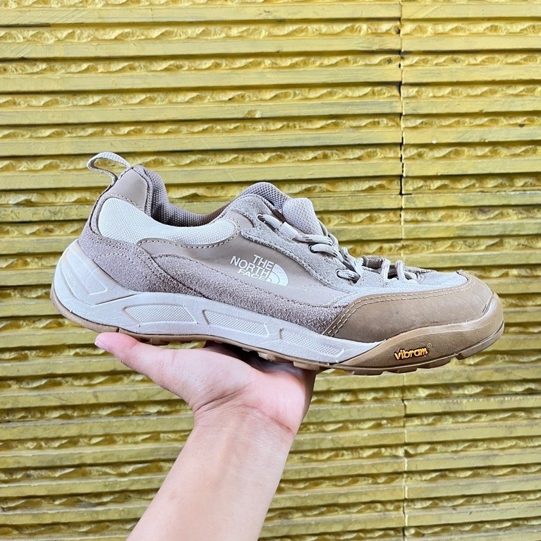 Sepatu Hiking TNF