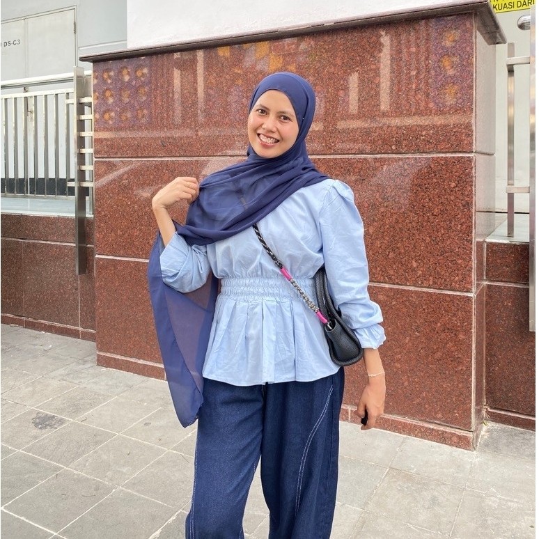 blouse baby blue