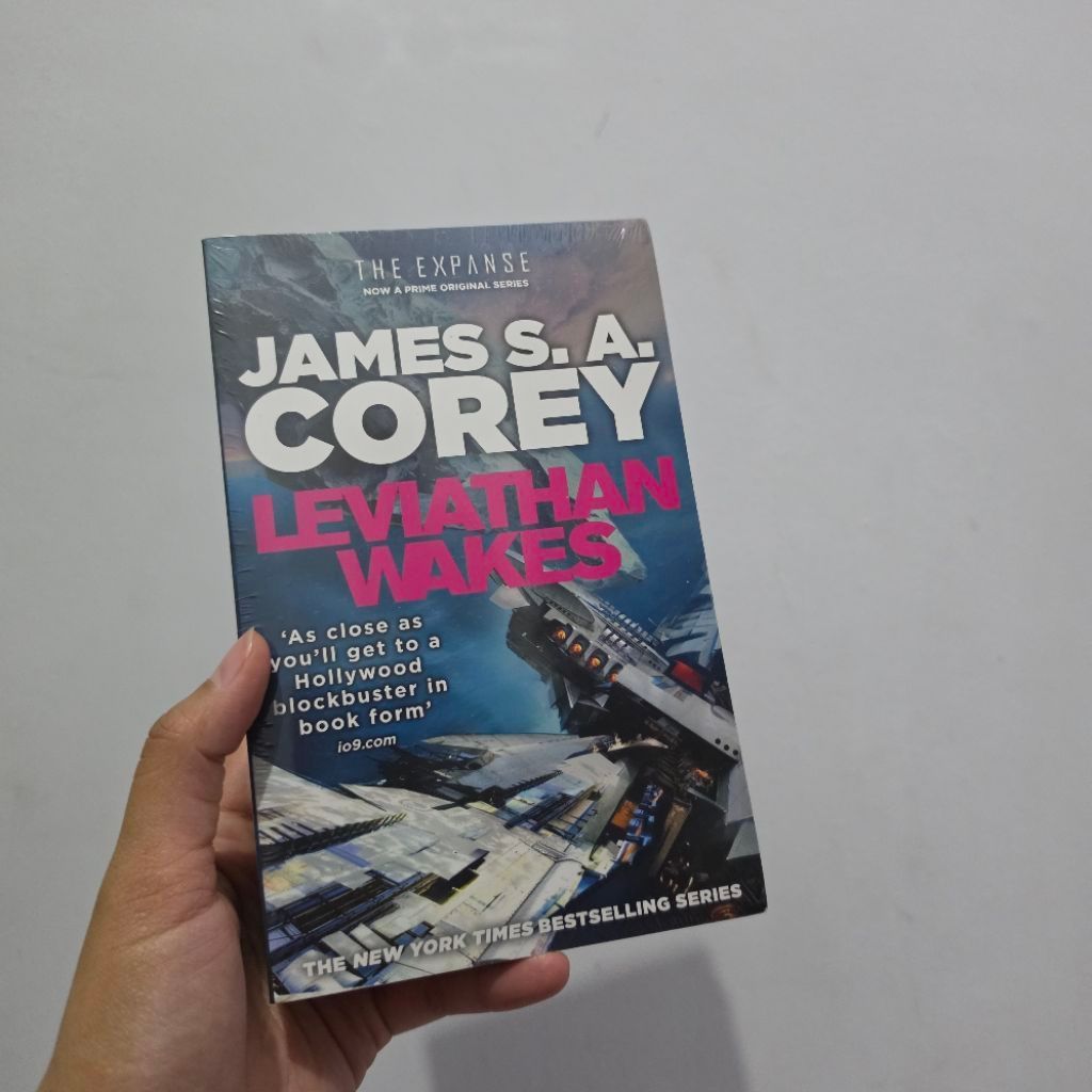 [READY NEW EN] Leviathan Wakes by James S A Corey (paperback UK import original) - 9781841499895