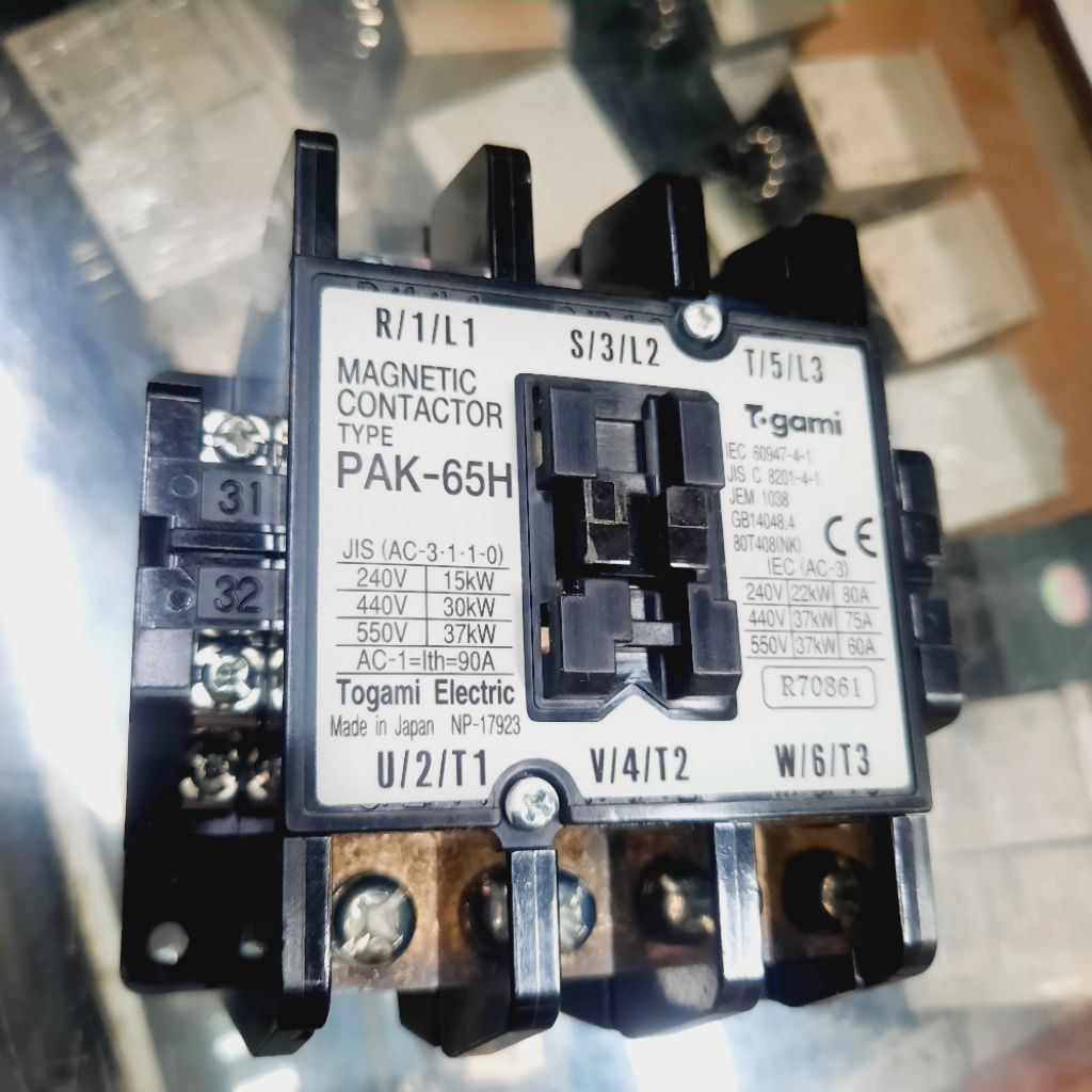 kontaktor togami pak-65h 220vac 90A 3p KONTAKTOR TOGAMI PAK-65H 90A 220VAC