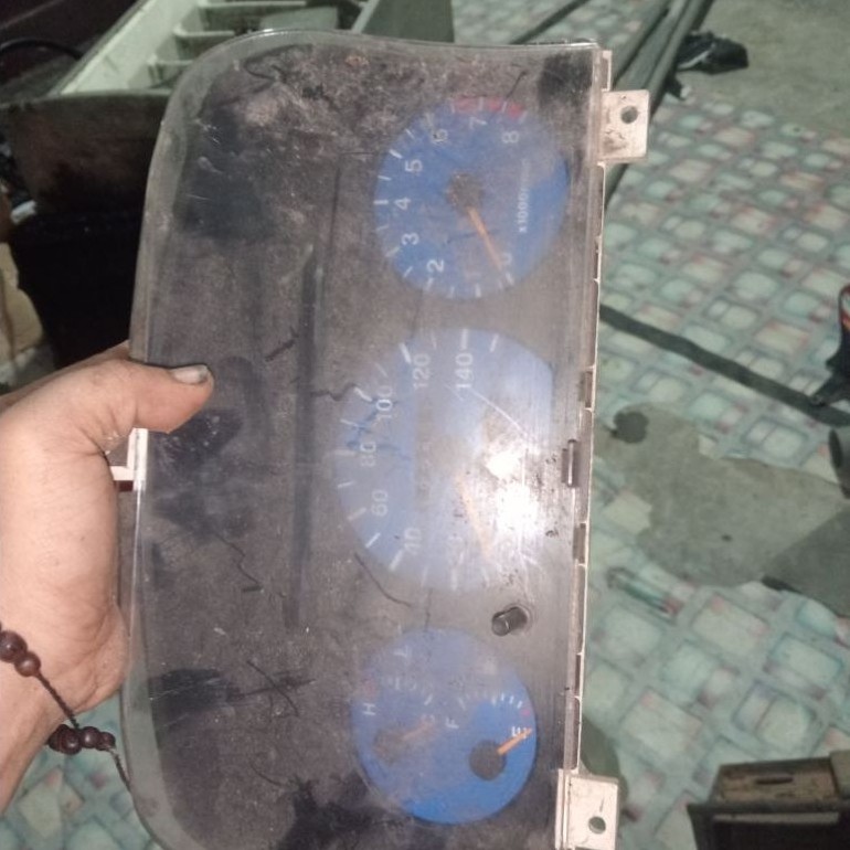 laci dashboard mobil colt t120ss