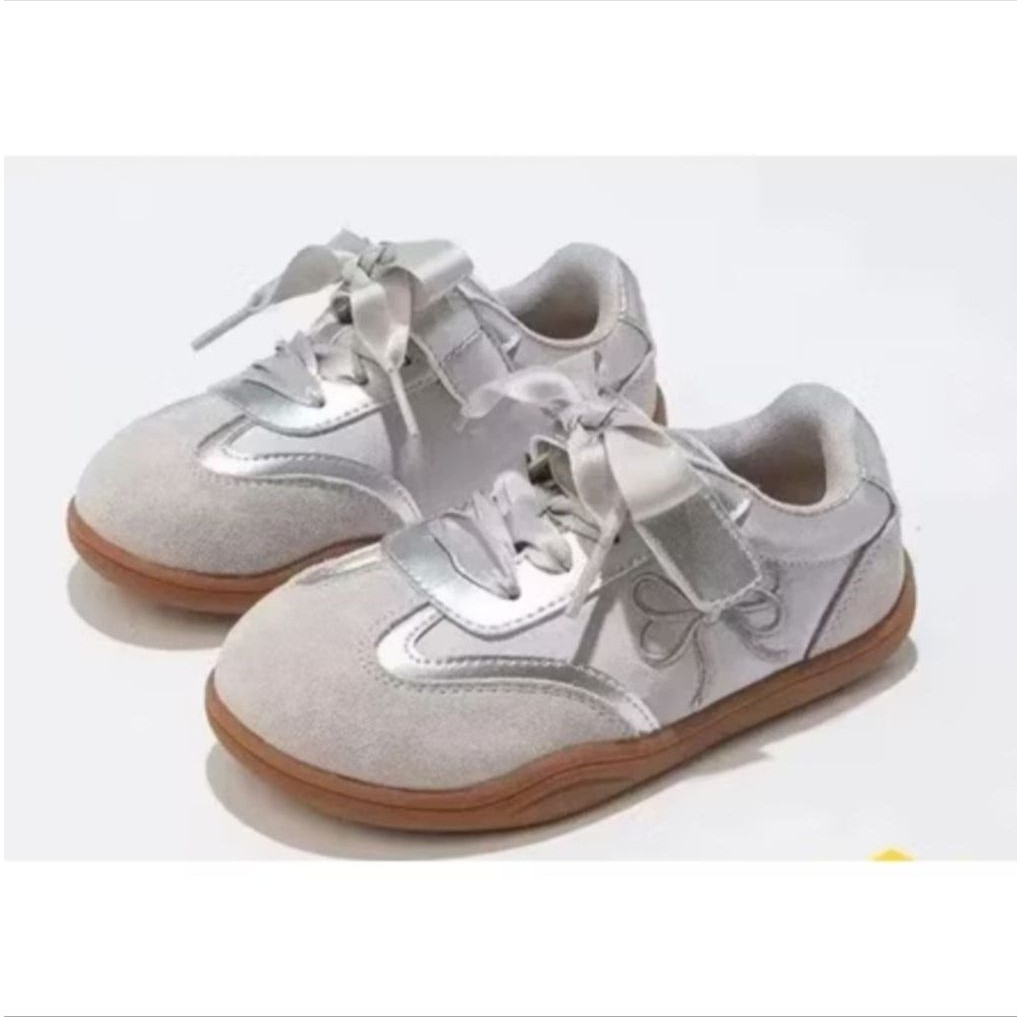 New Sepatu anak jual rugi