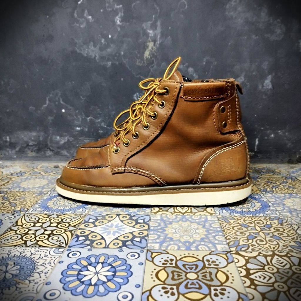 Caterpillar moctoe boot