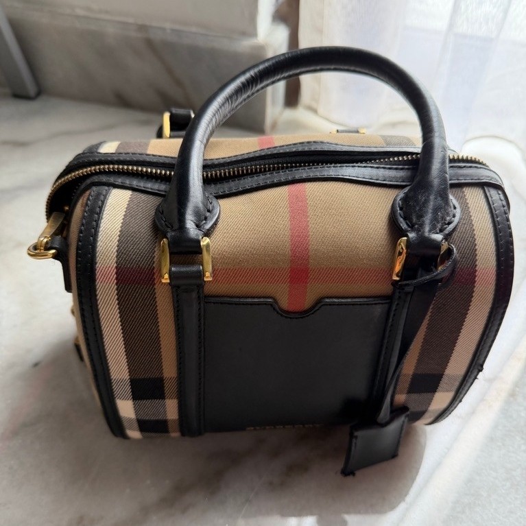 preloved burberry crossbody bag