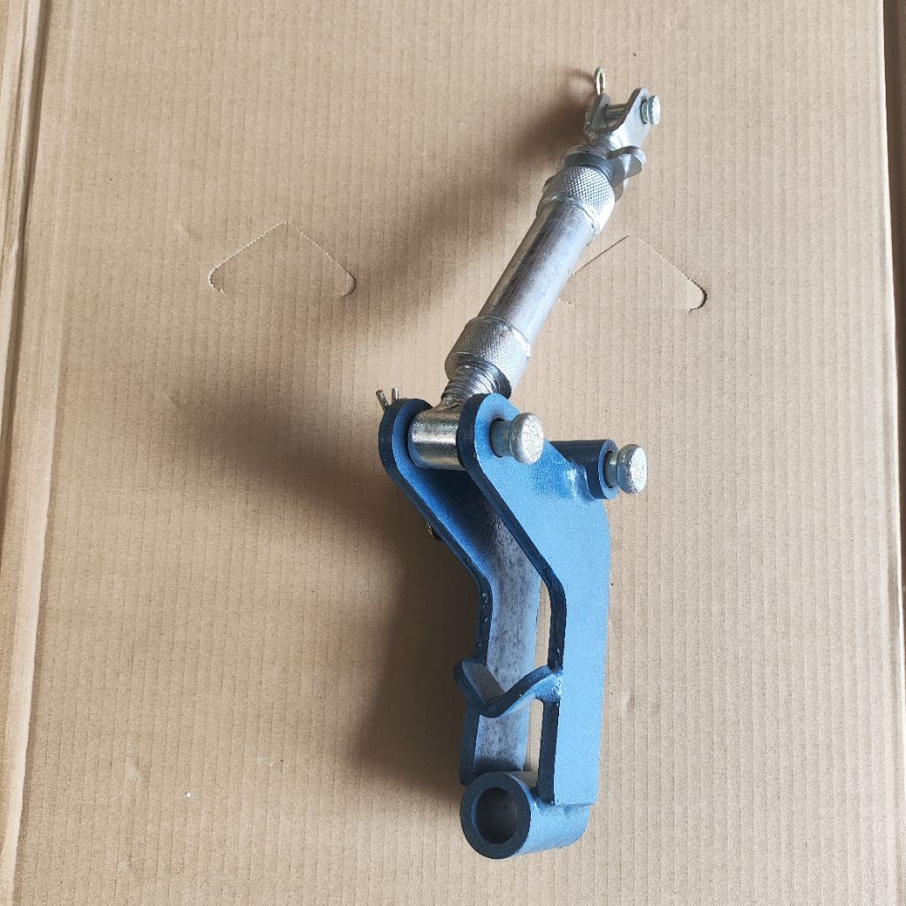 BREKET DISPLOW HAND TRAKTOR