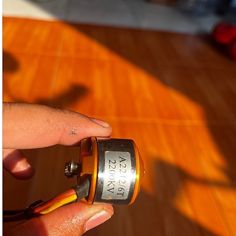 esc crawler blheli 30A dan Outrunner 2200kv