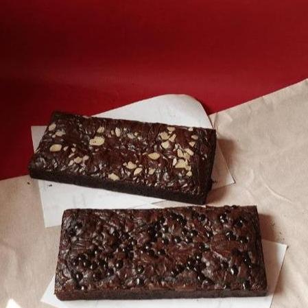 Made- Brownies By Rosella Bika Ambon