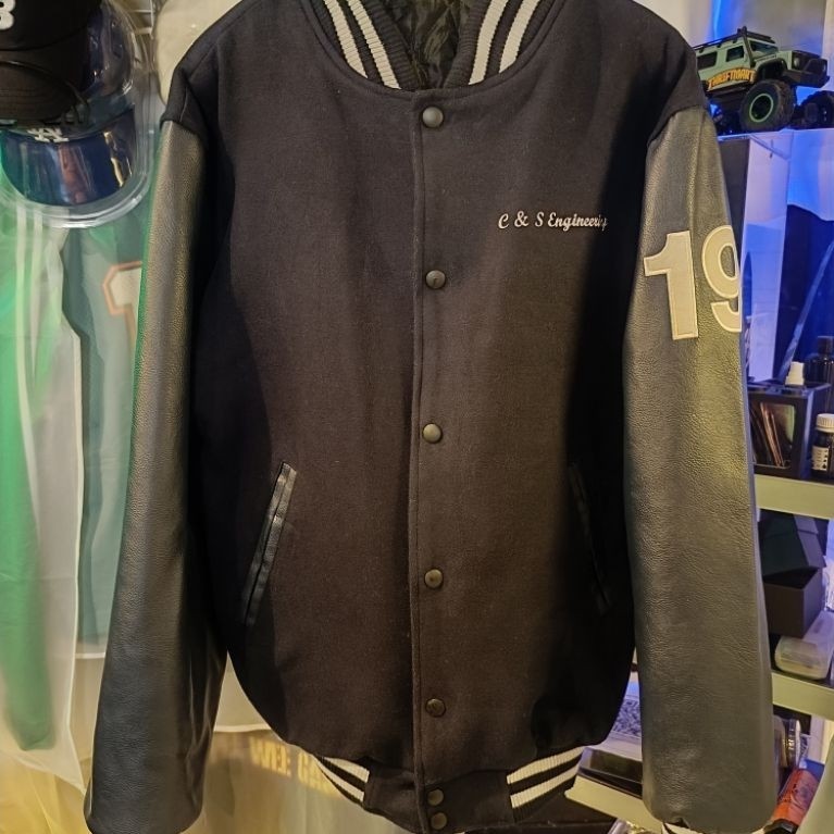 Jaket Varsity Second