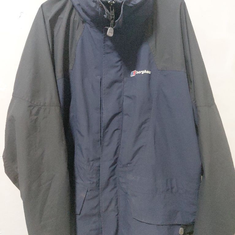 Jaket outdoor berghaus goretex
