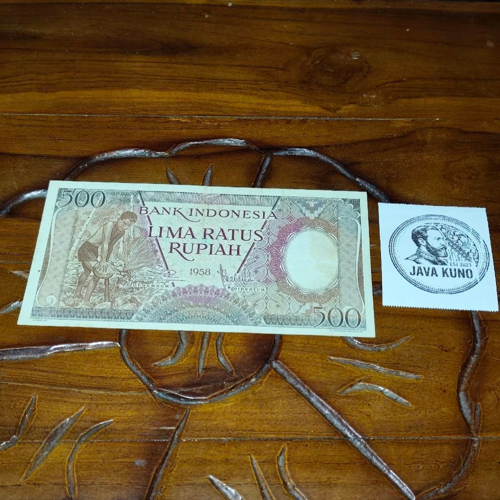 Koleksi Kertas Kuno 500 Rupiah Pekerja Pemecah Kelapa Tahun 1958 Original XF