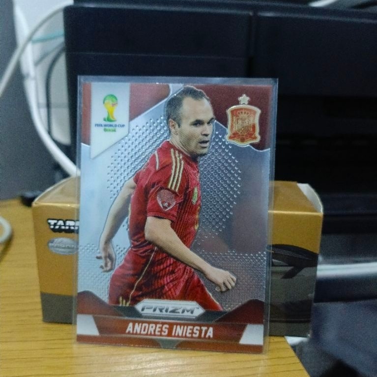 Topps Card Prizm Xavi Iniesta