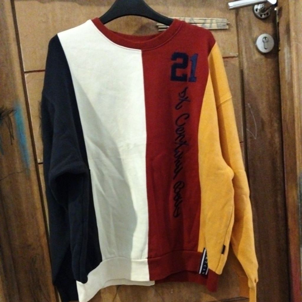 CREWNECK ROMANTIC CROWN ( C 053)