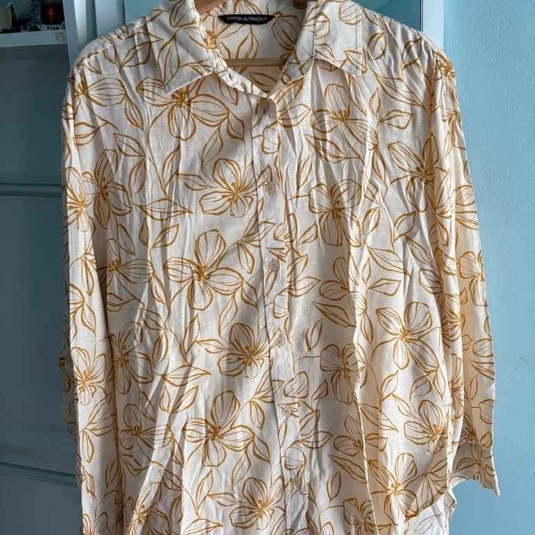 Trick & Tricky Kemeja Shirt Bigsize Oversized Floral Honey PL