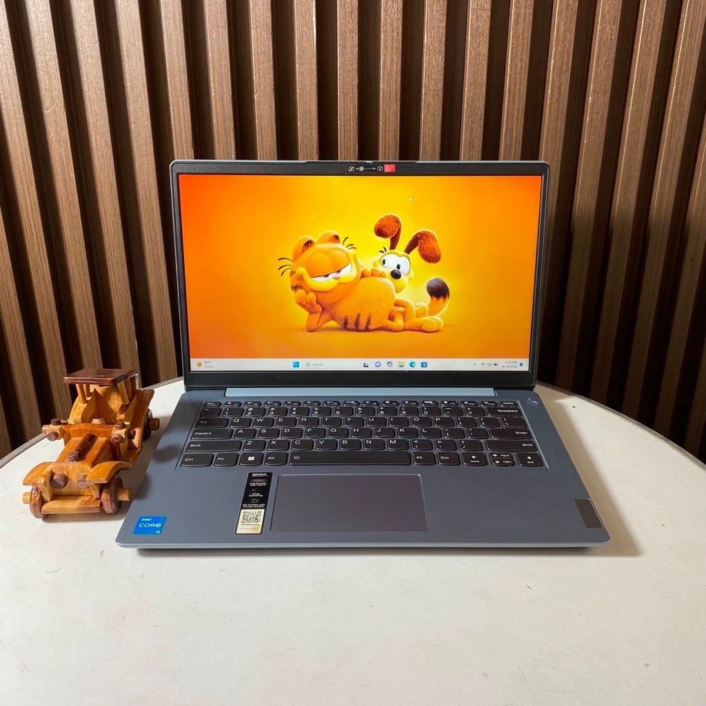 Lenovo IdeaPad 3 14IAU7 Laptop