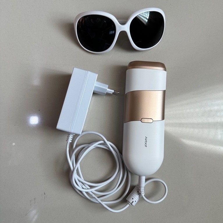 Airbot Aria Opal Gold IPL Hair Removal (Full Set) (Preloved)