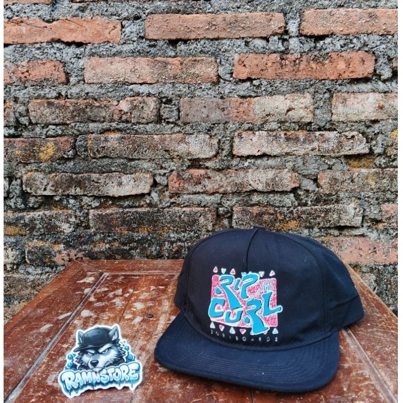 topi ripcurl