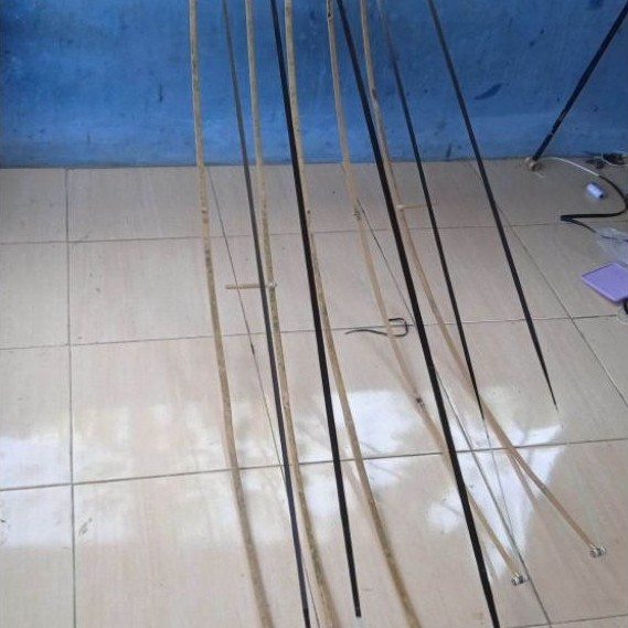 sendaren layangan sawangan, Pegon 2 meter full set termasuk pita
