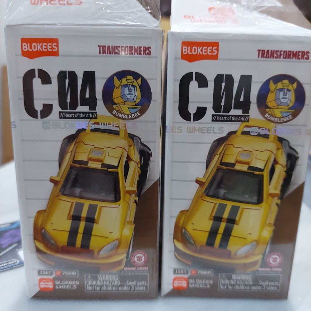 "ASTROTRAIN, BUMBLEBEE" Transformers Wheels C04 (OFC)