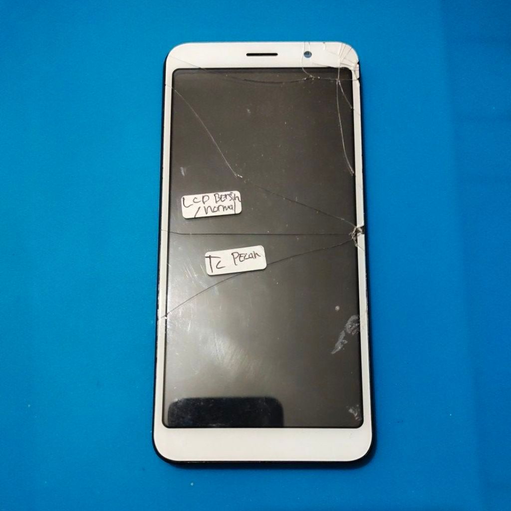 LCD dan tatakan ADVAN s6 plus lcd bersih tc pecah erorr bonus tatakan