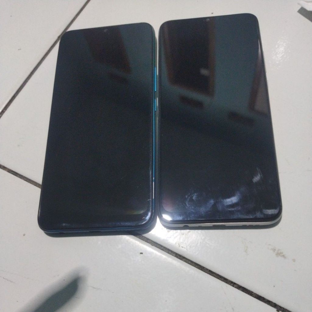 hp matot semat6 sama Oppo a15 maeih sehat belum ada bekas serpis