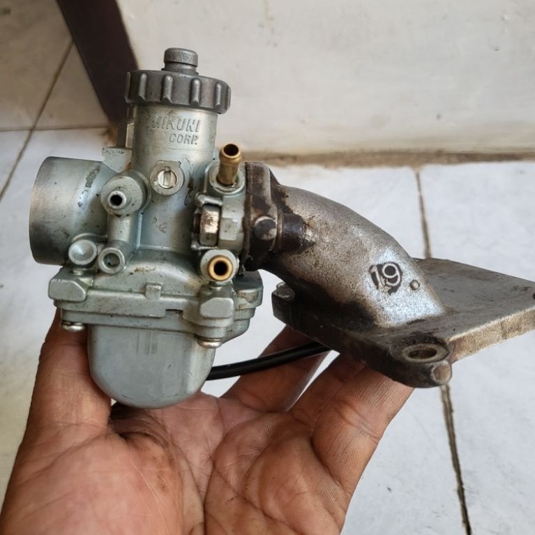 KARBU SUZUKI TORNADO GS/GX/CRYSTAL SET MANIPOL+MEMBRAN
