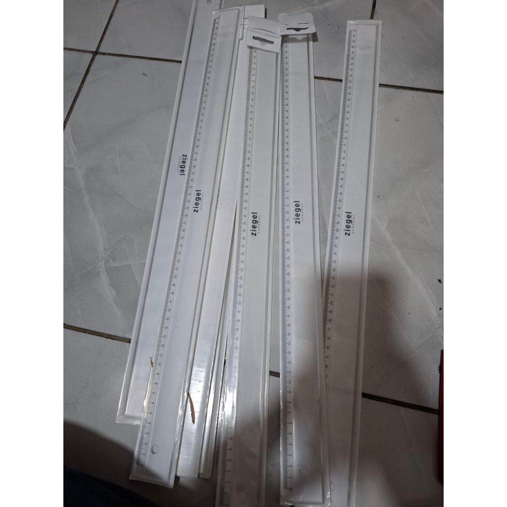 mistar / penggaris ziegel  30cm, mistar / penggaris 60cm, mistar segitiga set isi 2 dan mistar segit