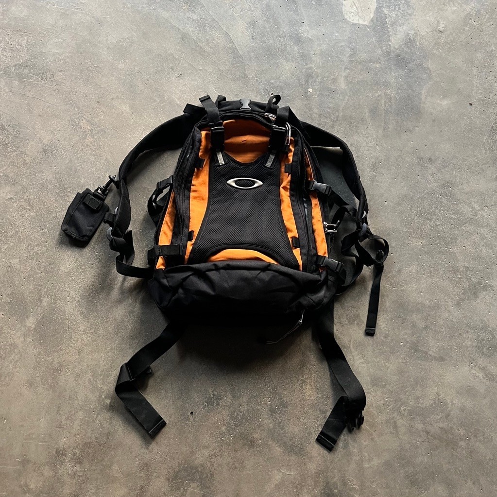 Vintage oakley icon backpack
