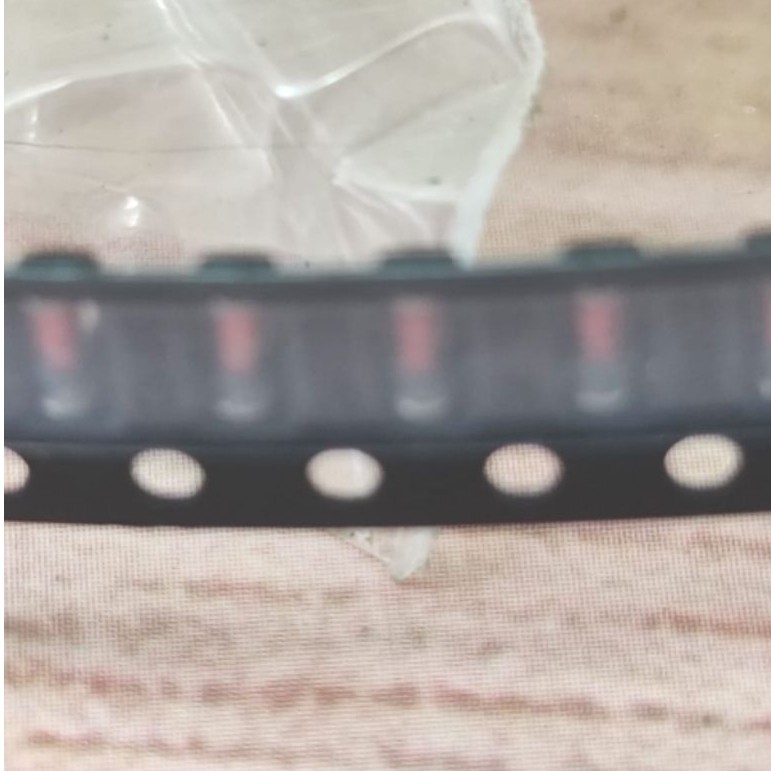 Dioda zener smd 4,7 volt 1 watt