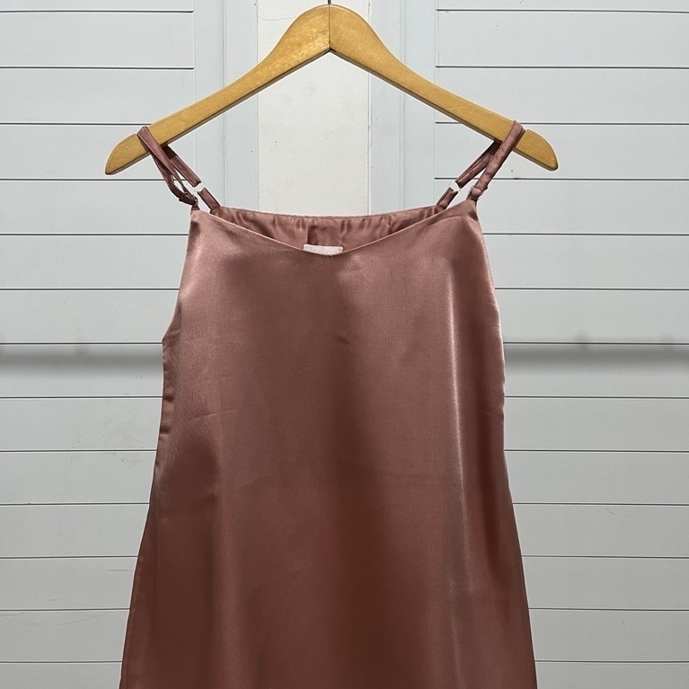 [PRELOVED] LINGERIE TANKTOP SATIN SILK BLOOMING LILY