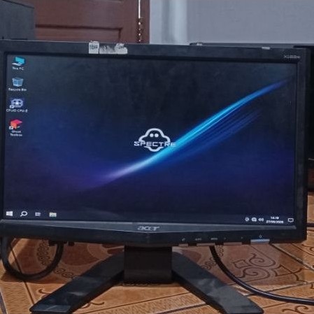 monitor acer lcd 16inch