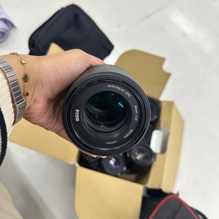 LENSA MEIKE 85mm