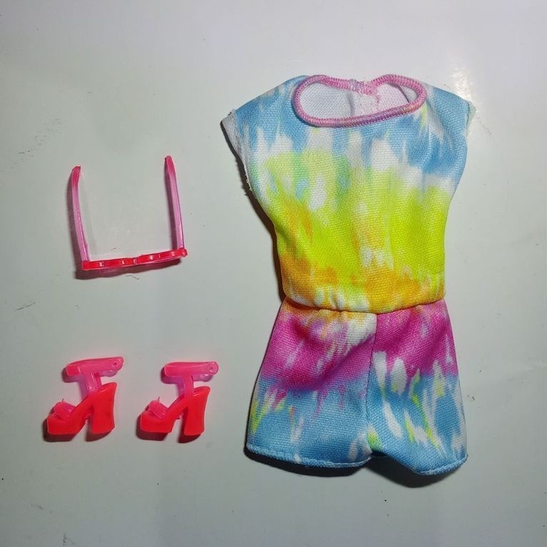 Set Baju Barbie (Rainbow)