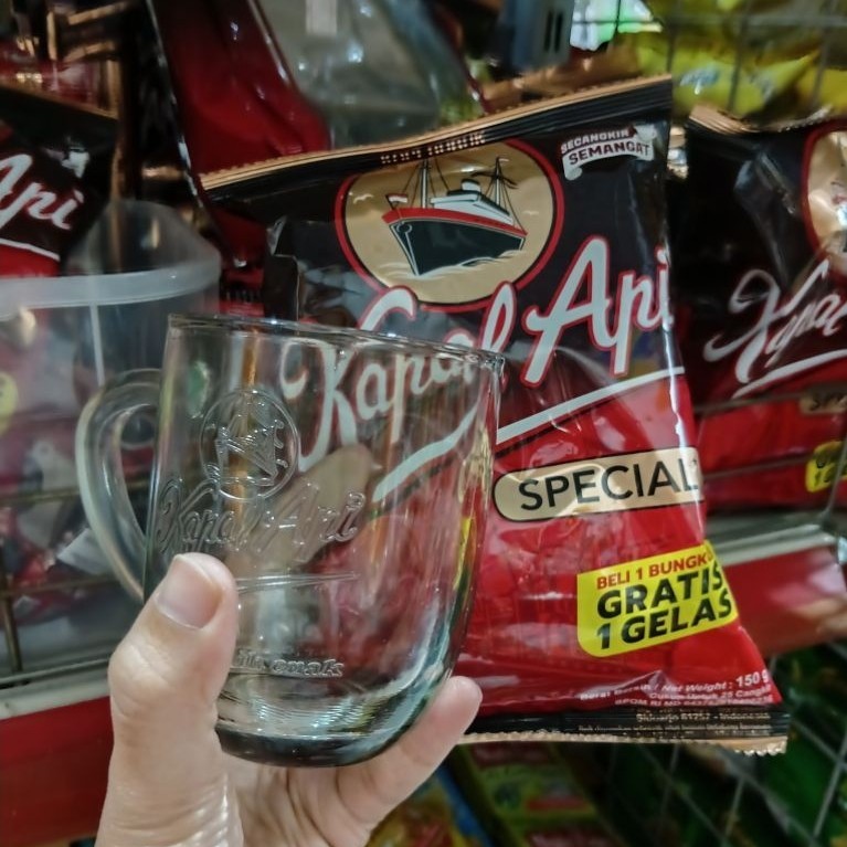 Kopi Kapal Api 150 Gram Gratis Gelas