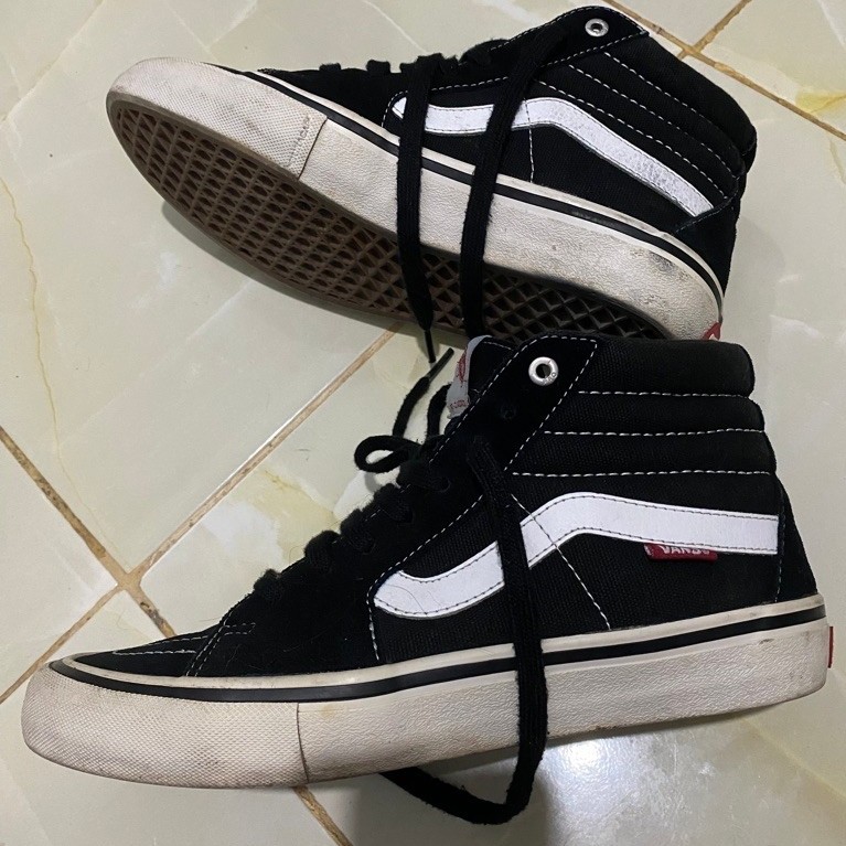 Preloved Sepatu Vans Sk8 Hi Pro Size 42 Black White Second Ori Murah