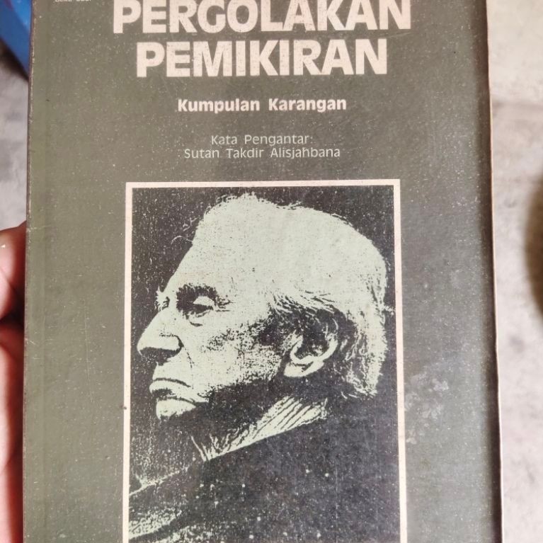 PERGOLAKAN PEMIKIRAN KUMPULAN KARANGAN