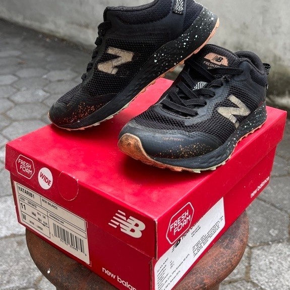 Preloved sepatu new balance arishi kids