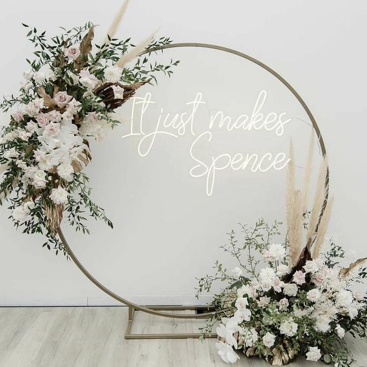 Backdrop Lingkaran 77 Besi Simple