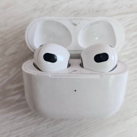 Apple Airpods Gen 3 Second