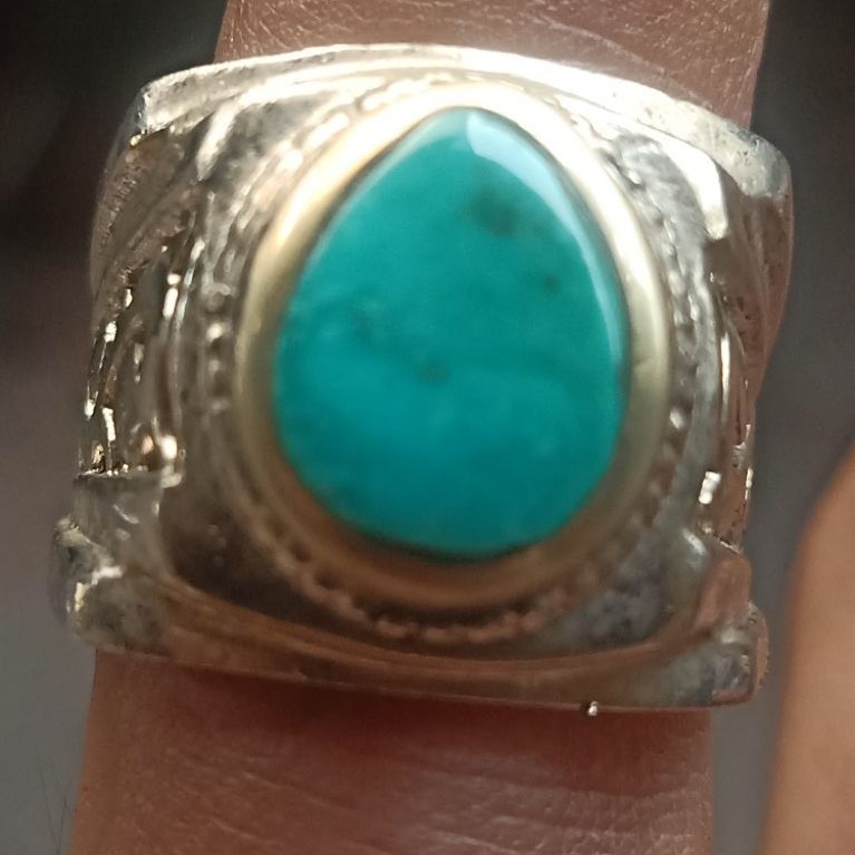 natural pirus Persia polos