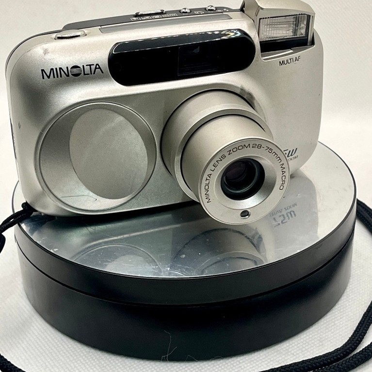 Kamera Analog - Minolta Riva Zoom 75 - point and shoot