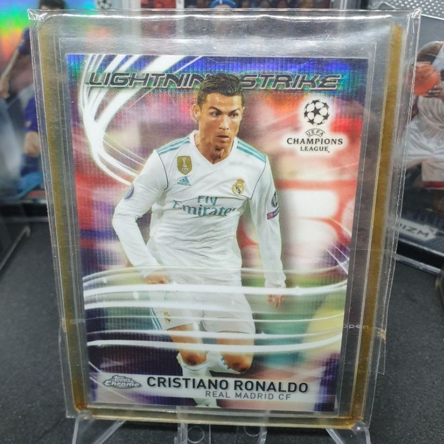 Kartu Bola Cristiano Ronaldo CR7 Refractor Lightning Strike Topps Chrome 2017 #LS-CR Real Madrid HOT