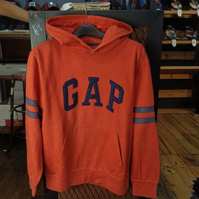 crewneck brand second