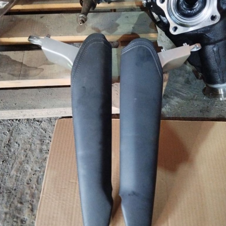 Softpad garnish konsol tengah Mitsubishi Pajero Sport Original