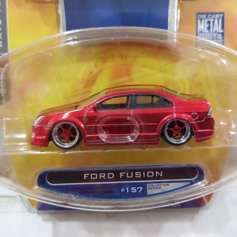 ford fusion jada merah