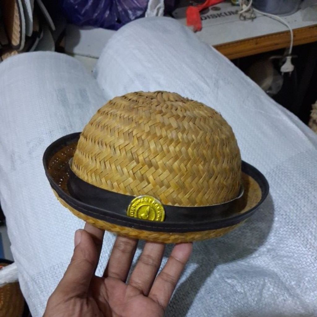 topi anyaman bambu pramuka.topi bambu pramuka