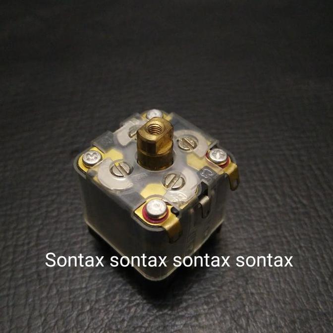 VARCO AM MW FM SW 3 BAND 3BAND RADIO 4 GANG 4GANG STX79