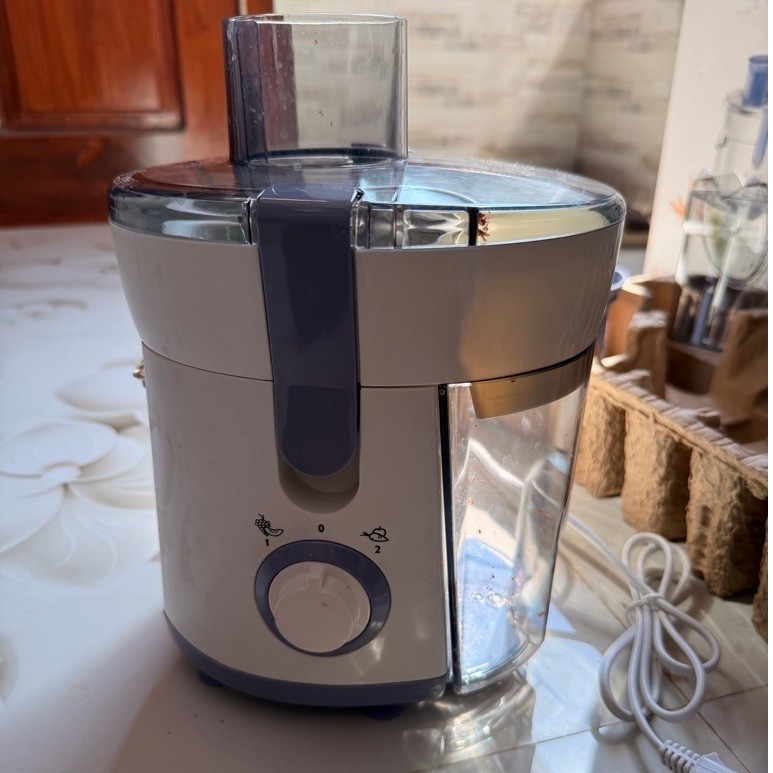 PHILIPS JUICER SECOND SERASA BARU HR1811/71