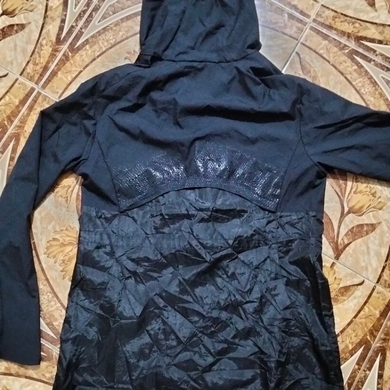 Jaket Salewa running