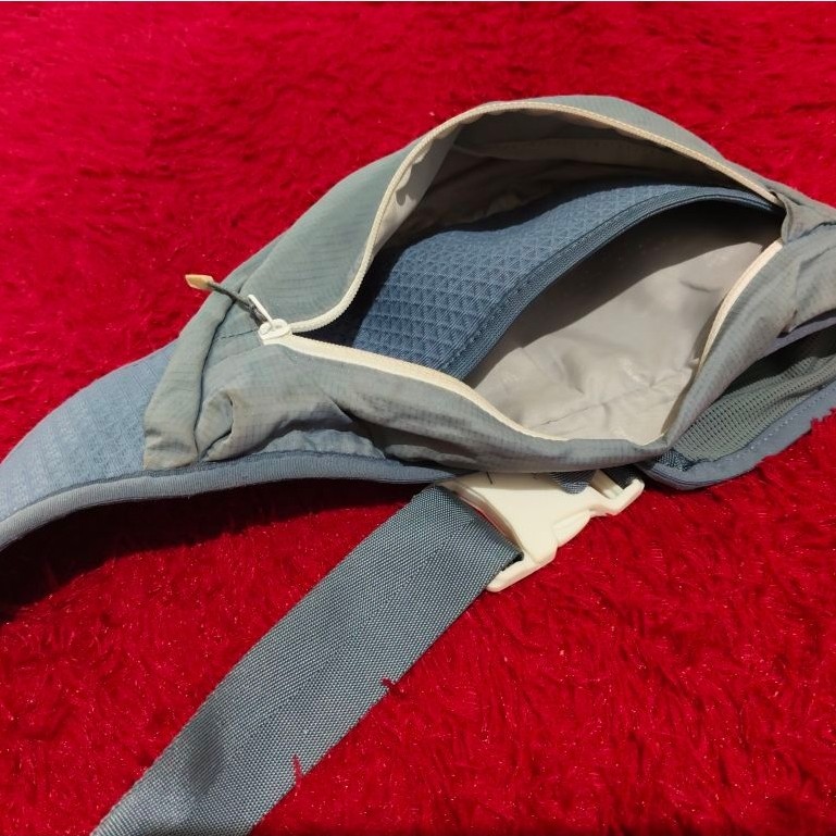 WB warna biru merek EIDER, tas preloved